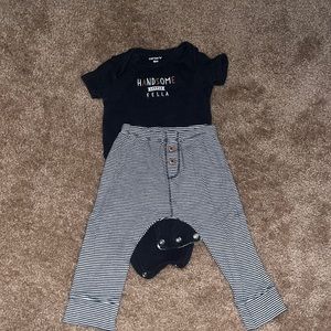 9 month matching carters outfit